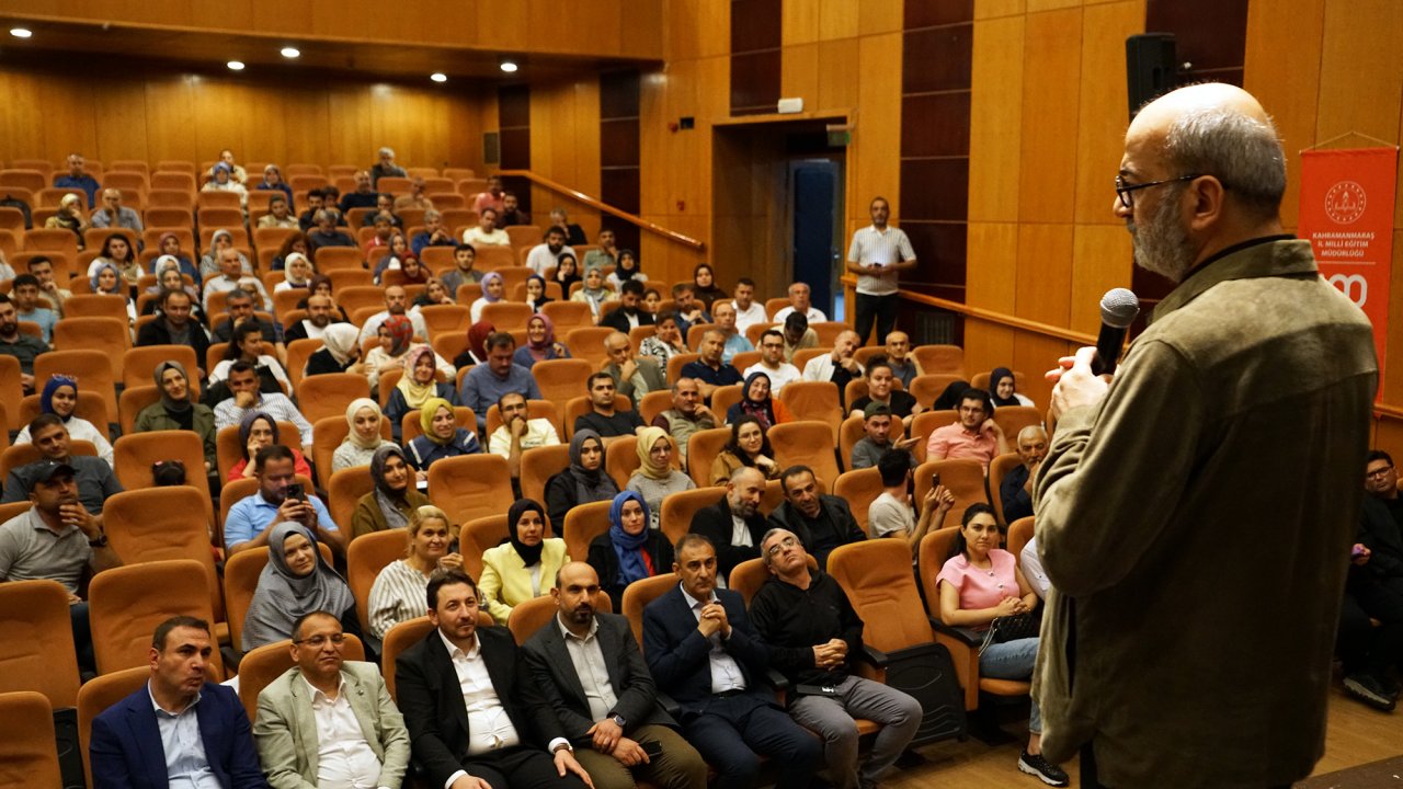 Savaş Barkçin  “Medeniyet, Sadece Geçmiş Değil, Bir Bilinçtir”