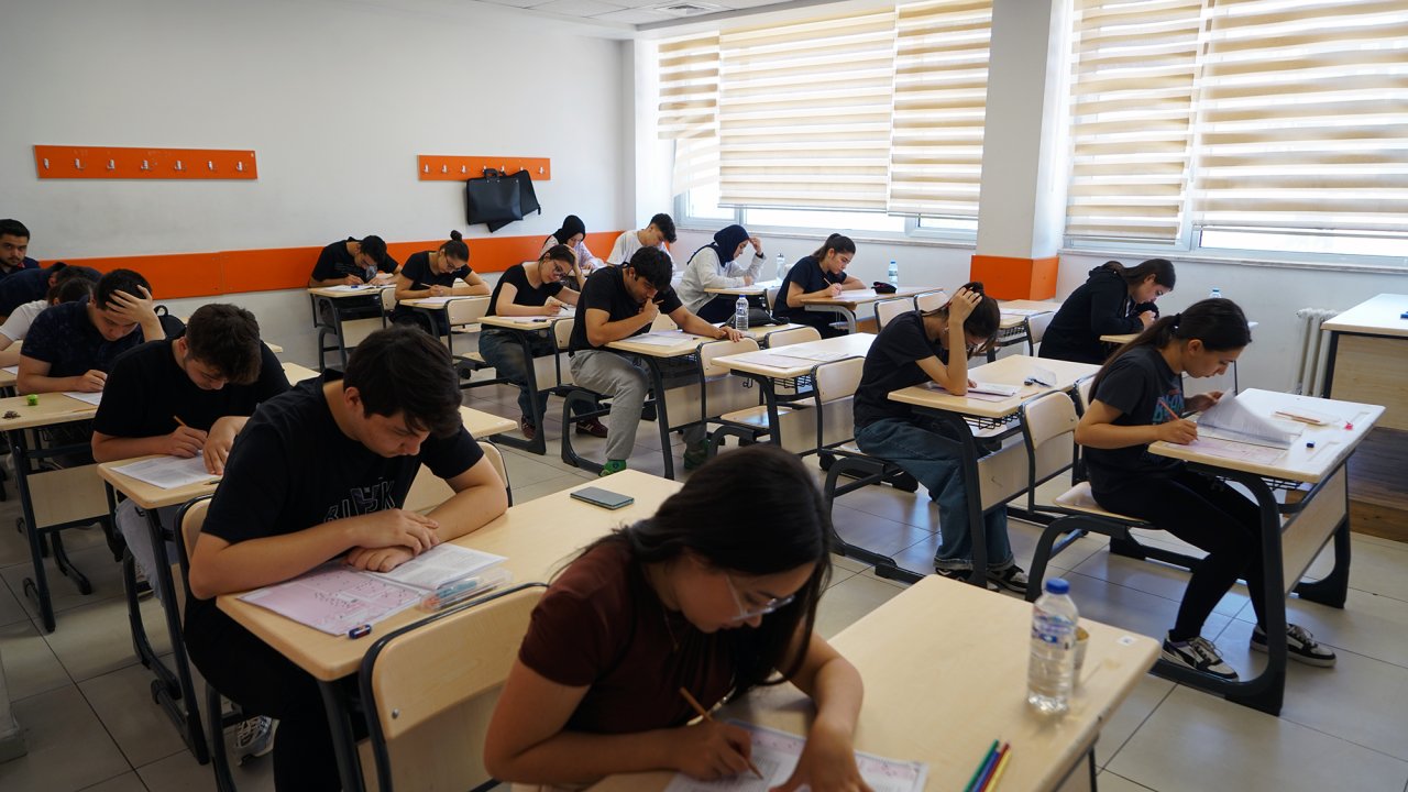 Kahramanmaraş’ta 3 Bin Öğrenci Gerçek Sınav Deneyimi Yaşadı
