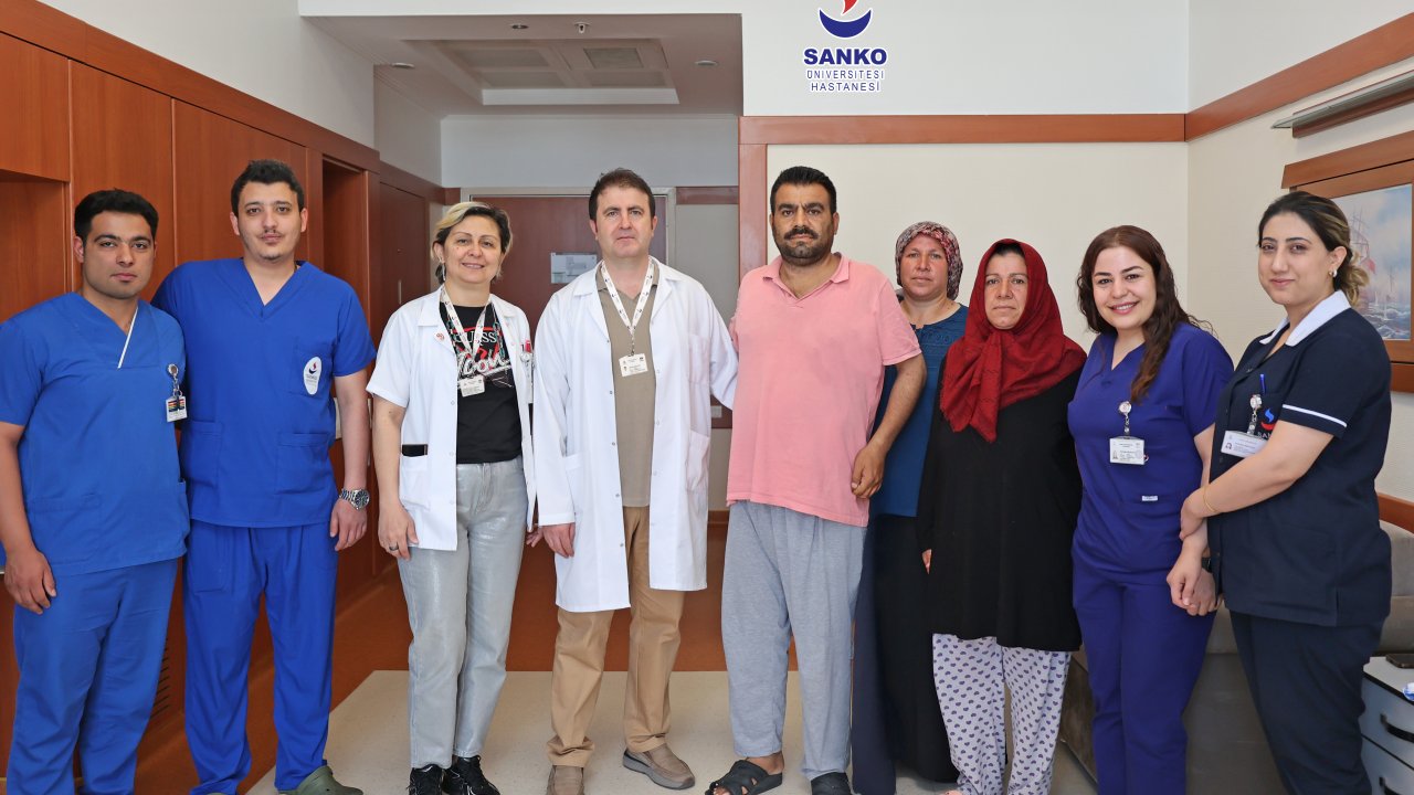 Ablasının Böbreğiyle Hayata Yeniden Tutan A.Ç.'nin Başarılı Organ Nakli Hikayesi