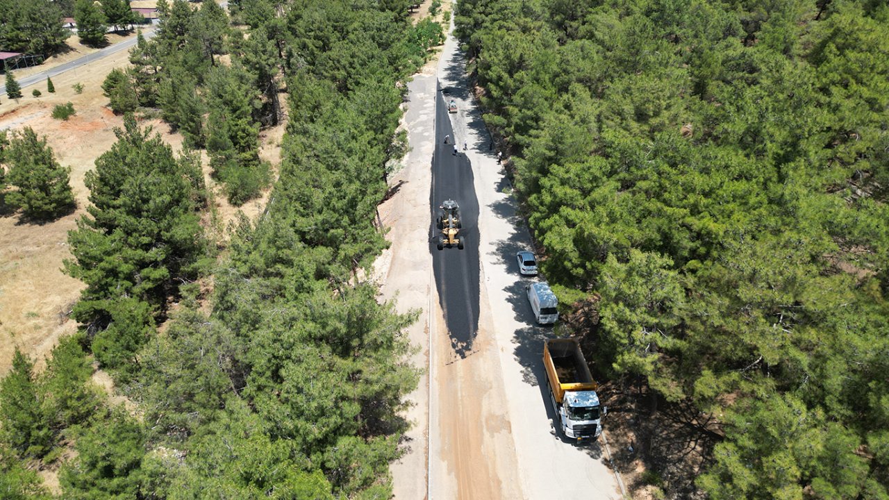Dulkadiroğlu Belediyesi’nden Pınarbaşı Mahallesinde asfalt çalışması
