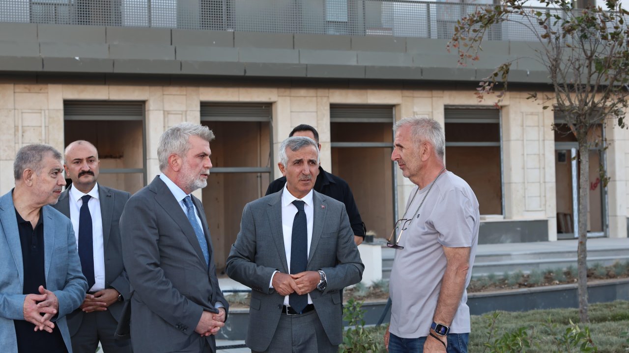 Başkan Görgel, Azerbaycan Mahallesi’nde yürütülen çalışmaları inceledi