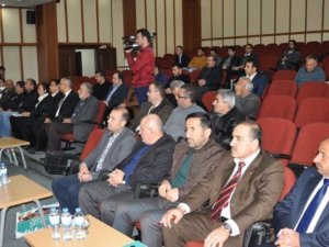 Büyükşehir dış ticaret konferansı verdi