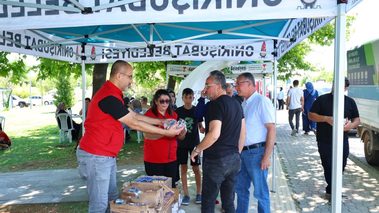 Onikişubat Belediyesi, YKS’ye giren öğrencilerin ve ailelerinin sınav heyecanına ortak oldu