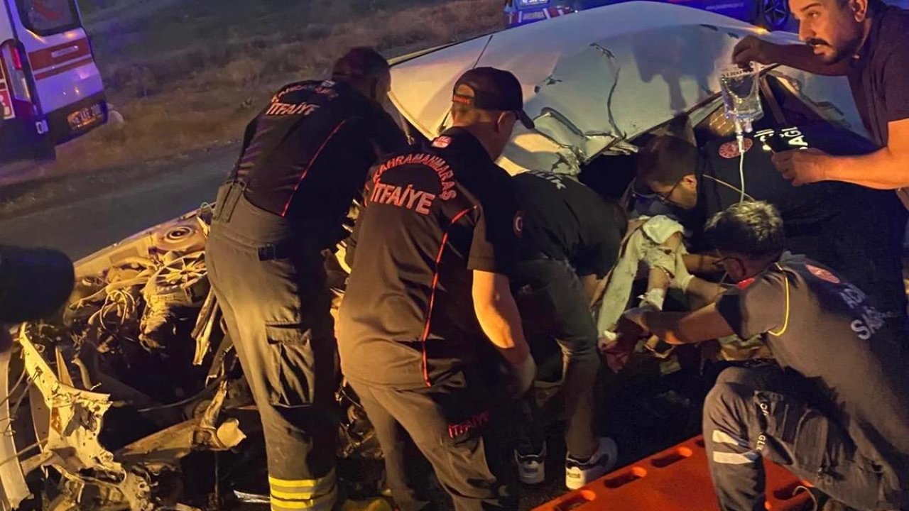 Elbistan’da kamyonet ile otomobil çarpıştı: 1 yaralı