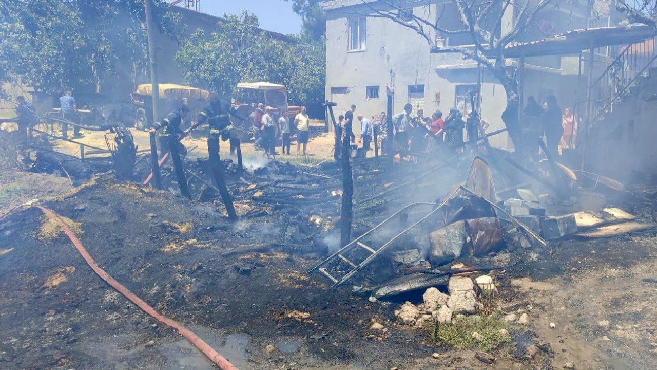 Kahramanmaraş’ta ahır yangını
