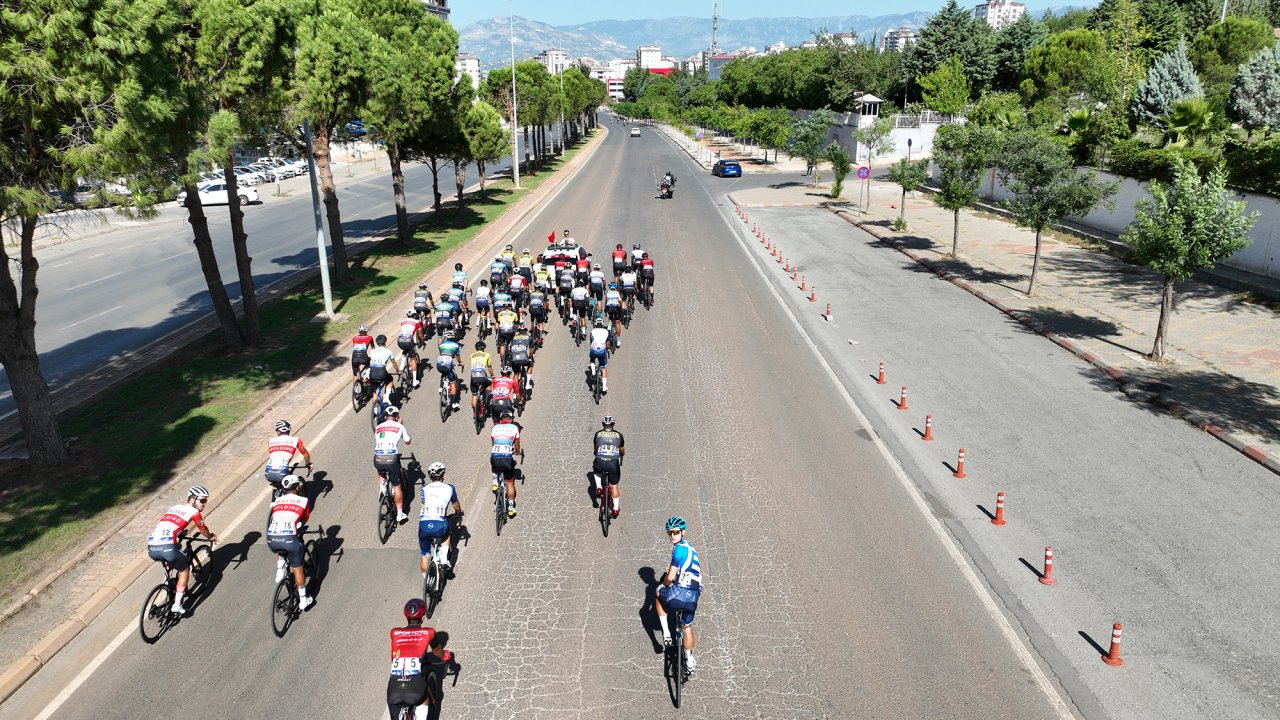 2. Uluslararası Kahramanmaraş Bisiklet Yarışması’nda nefes kesen final