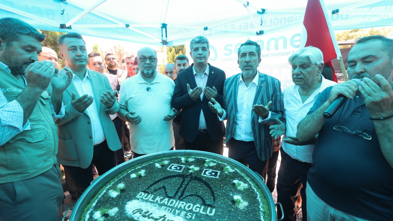Aşure Bereketi Dulkadiroğlu’nda Paylaşıldı