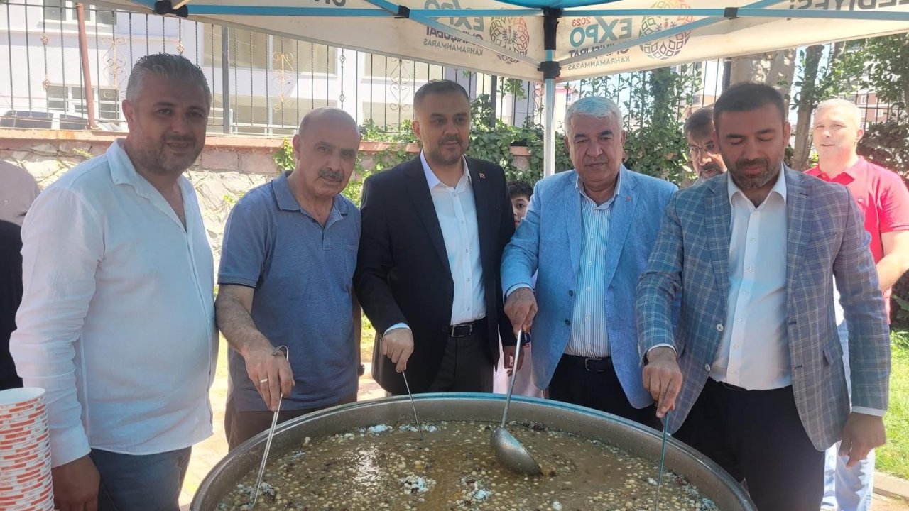 İş insanı Adem Mağralı’dan aşure ikramı