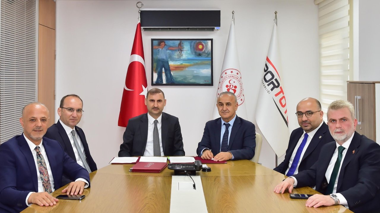 Kahramanmaraş’a 4 Yeni Spor Salonu; Şehir Spor Kenti Olma Yolunda İlerliyor