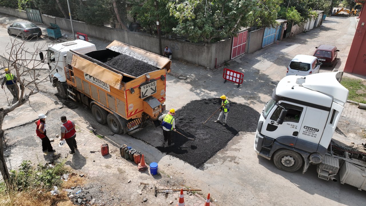 Namık Kemal Mahallesi’nde Altyapının Ardından Üstyapı Tamiratları Yapılıyor