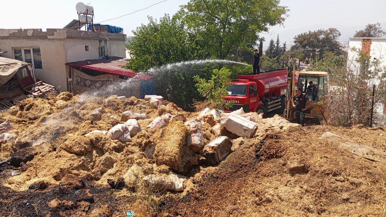 Kahramanmaraş’ta samanlık yangını