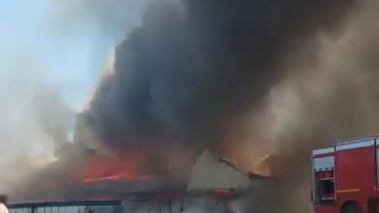 Kahramanmaraş’ta kağıt fabrikasında yangın