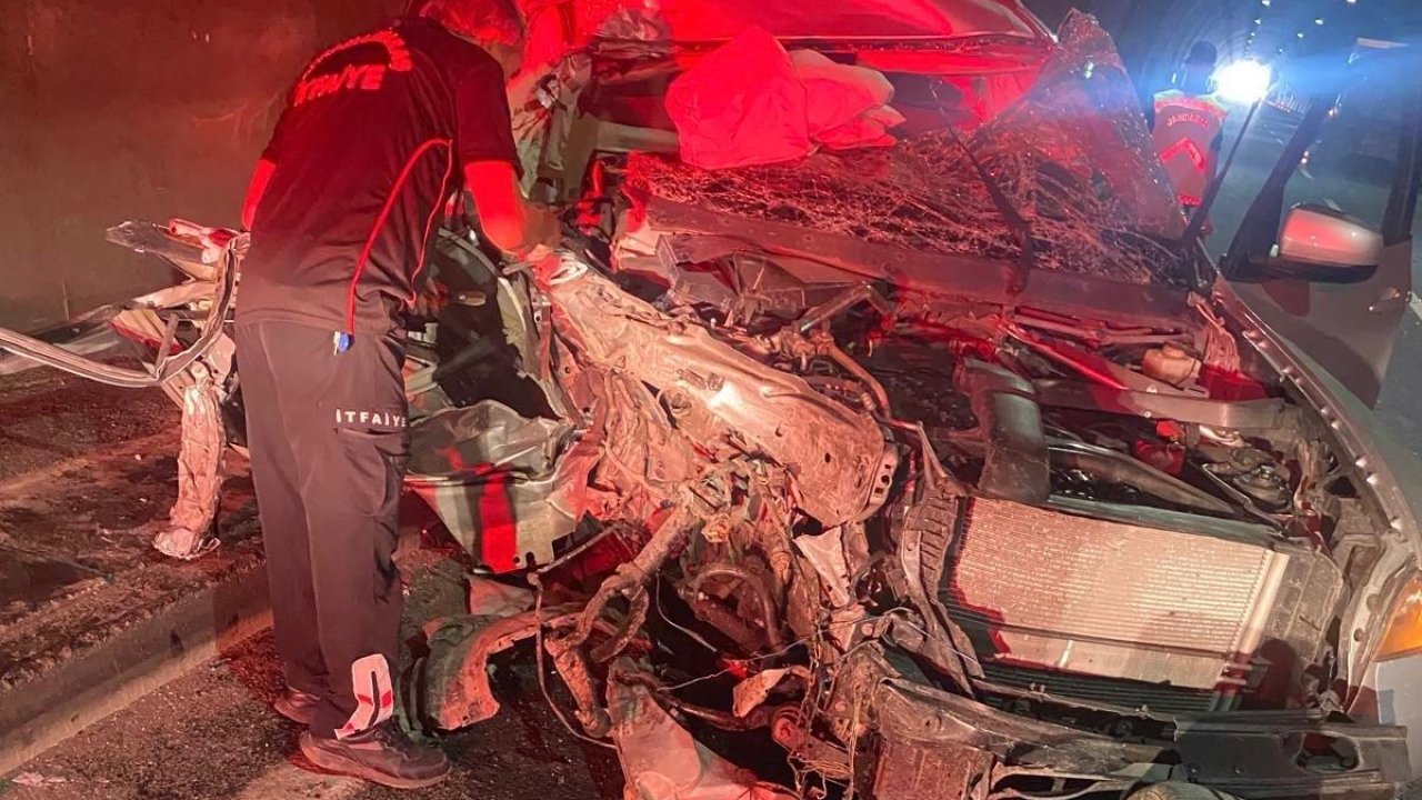 Kahramanmaraş’ta jip kamyona arkadan çarptı: 1’i ağır 3 yaralı