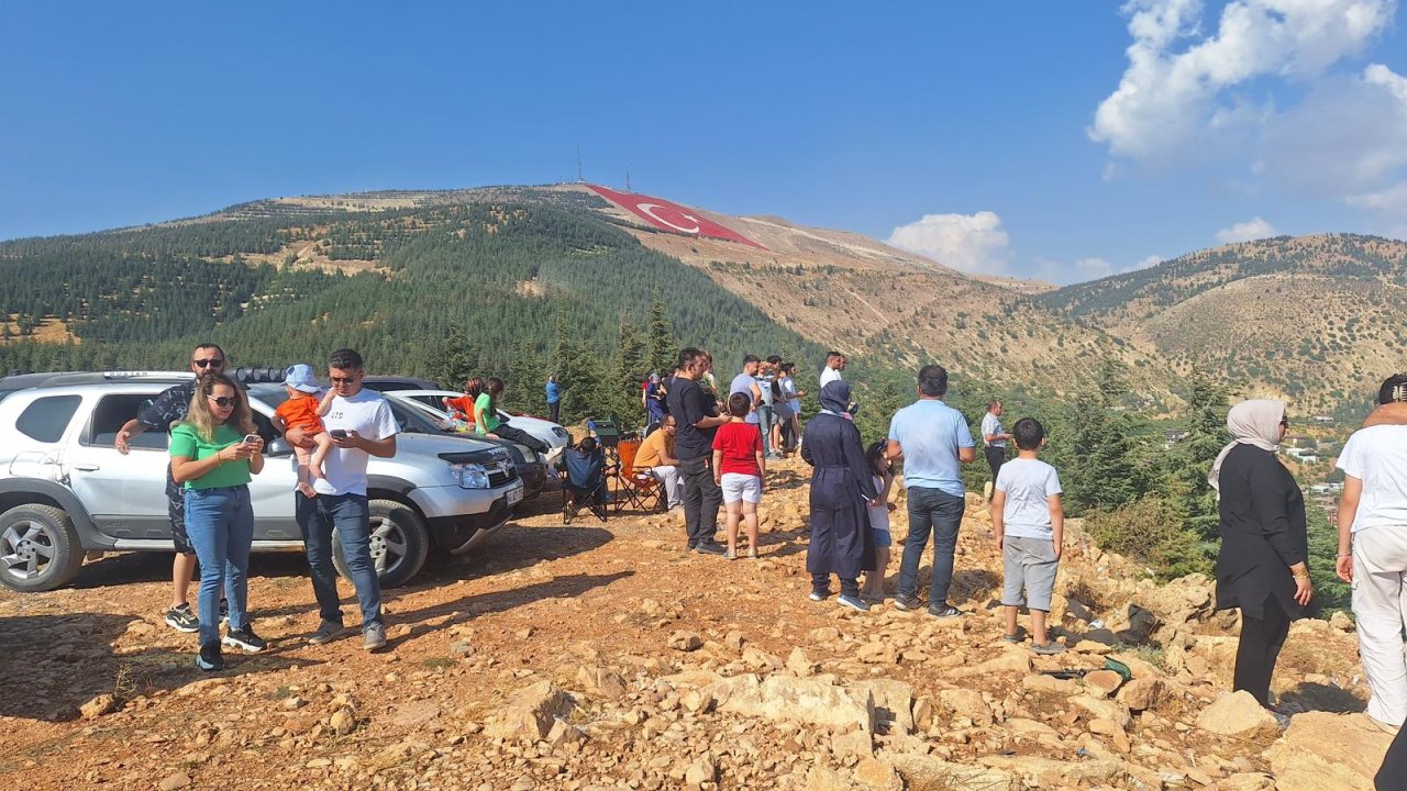 Savaşan Şahinler, Kahramanmaraş Semalarında Zafer Coşkusunu Taçlandırdı