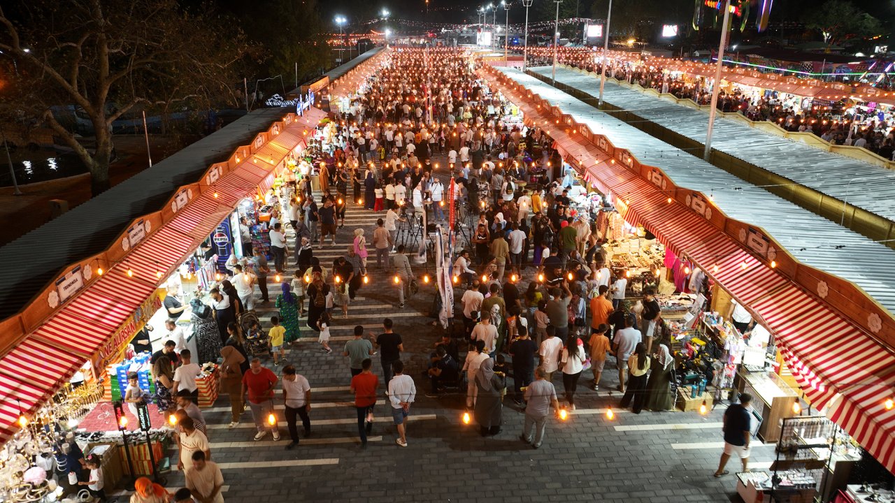 Geleneksel Ağustos Fuarı 2,5 Milyon Ziyaretçiyi Ağırladı