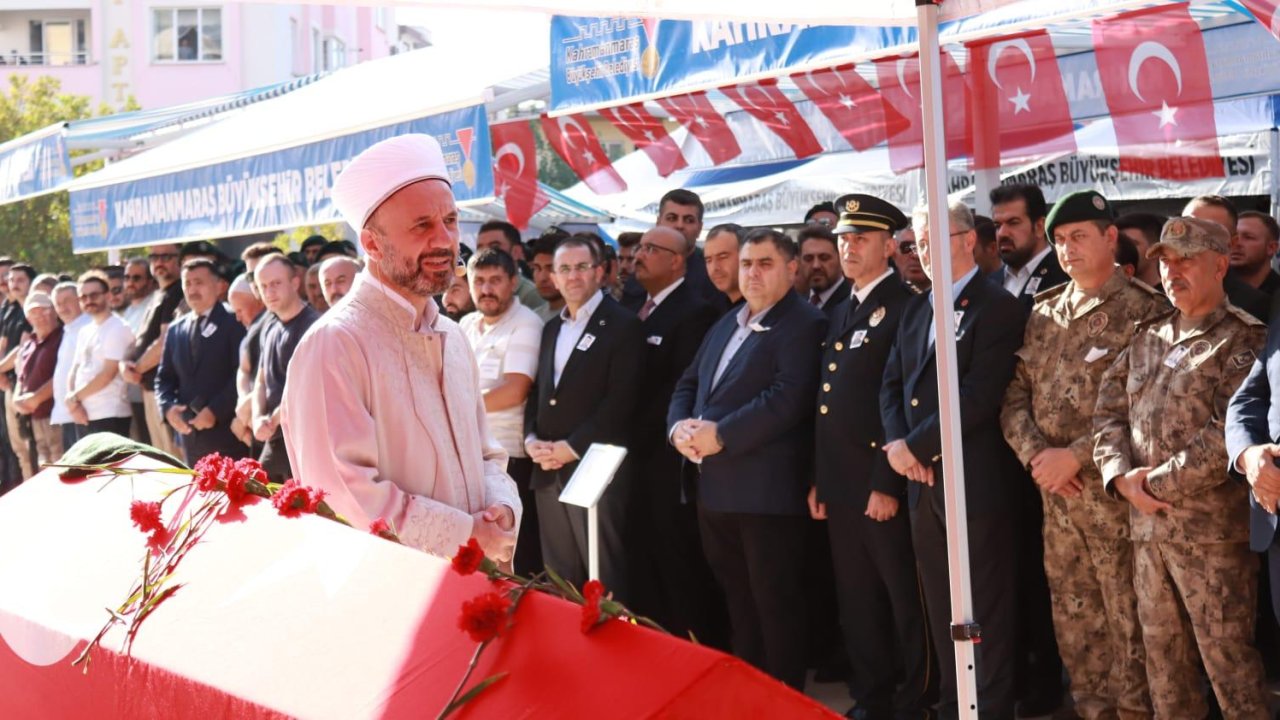 Kahramanmaraşlı şehit  Şehit babasının yanına defnedildi.