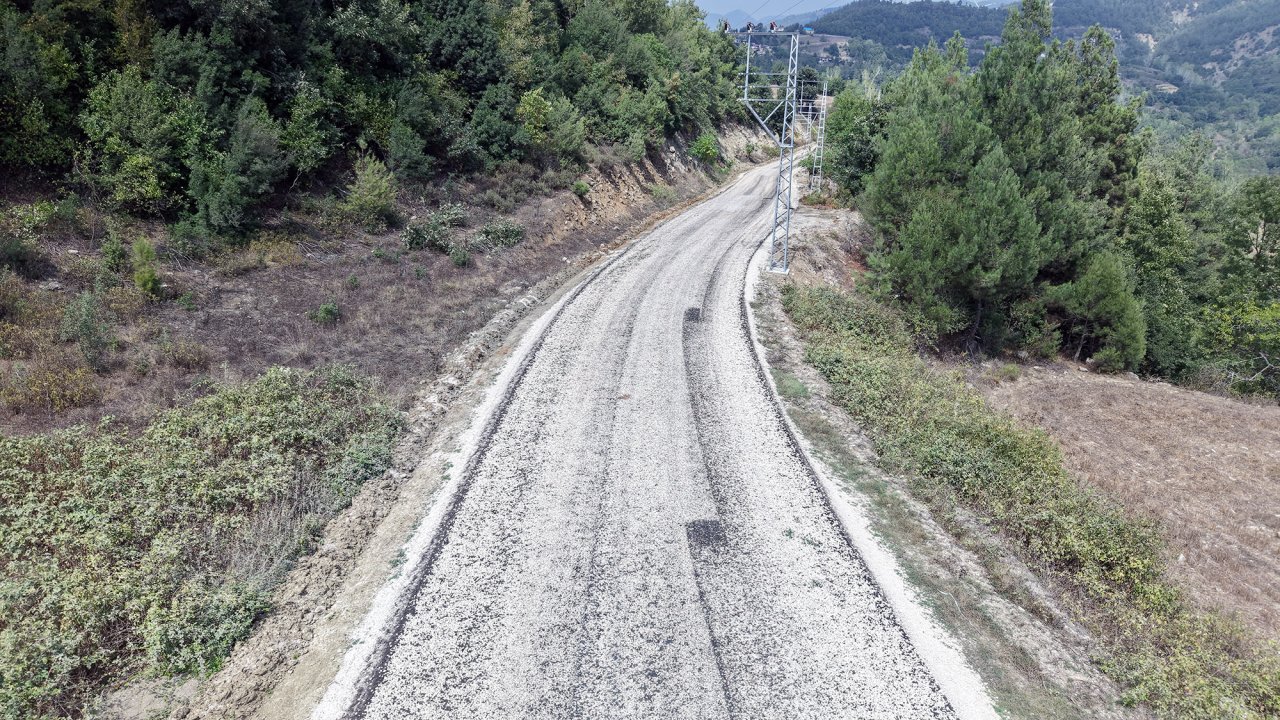 Büyükşehir’den Andırın Kırsalında Konforlu Yol Atağı