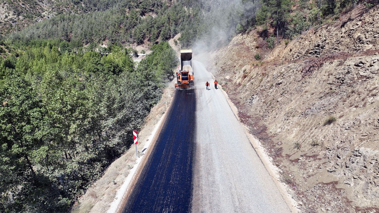 Andırın ile kent merkezi ulaşımını 20 kilometre kısaltacak yol tamamlanıyor