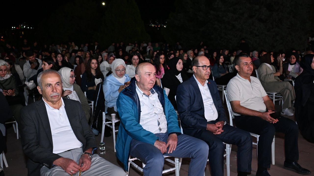 KSÜ’de Açık Hava Sinema Keyfi