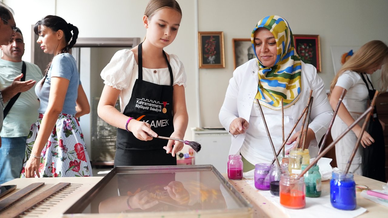 Erasmus Öğrencileri KAMEK’te Geleneksel Sanatlarla Buluştu