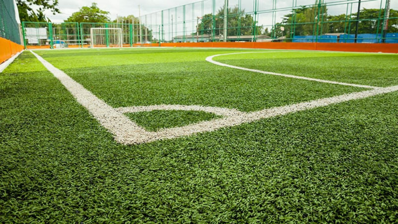 Gençler İçin  11 İlçeye  35 Yeni Sentetik Saha