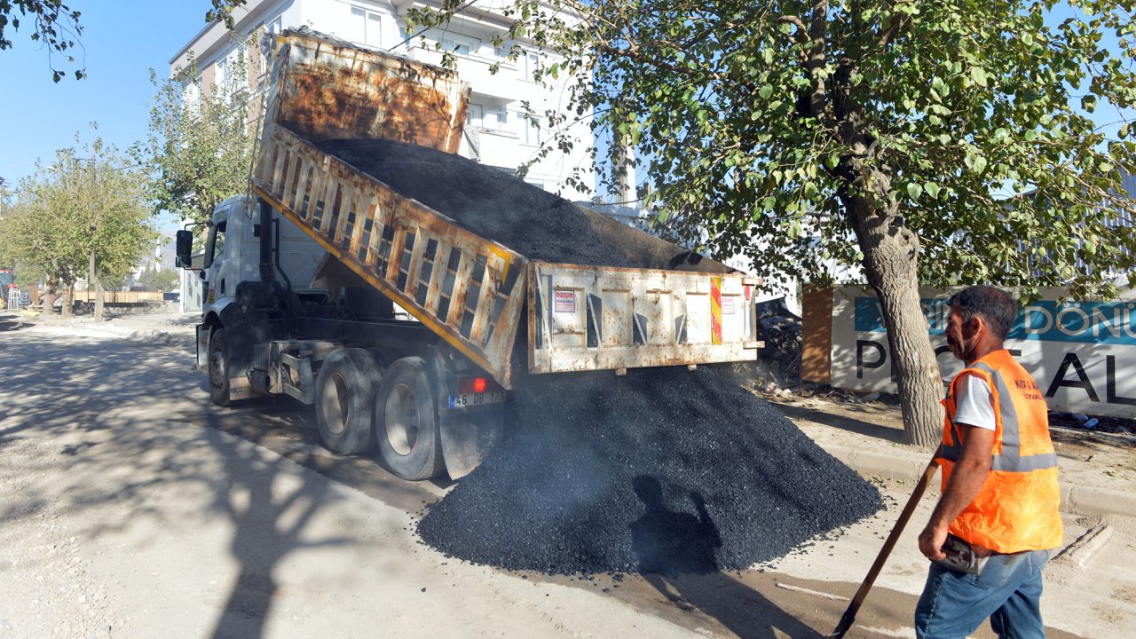 Mehmet Akif Mahallesi’nde Altyapı Sonrası Yol Onarımları Başladı