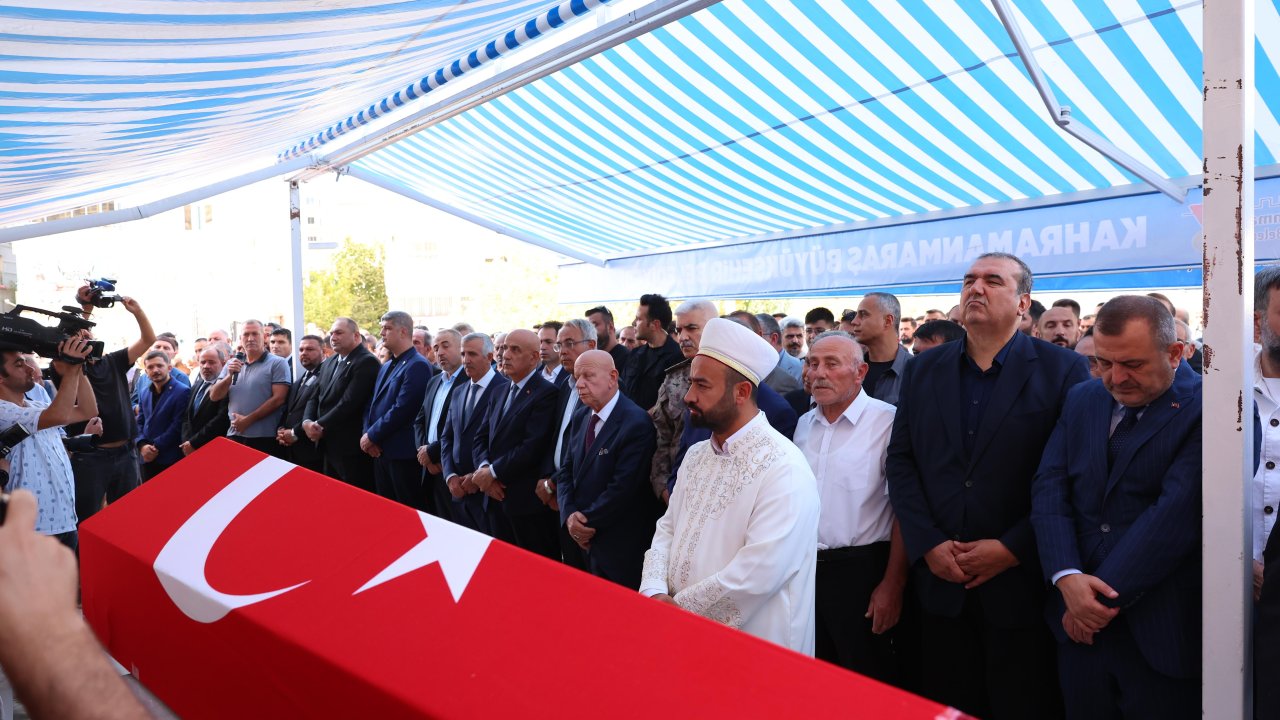 19. Dönem Kahramanmaraş Milletvekili Ökkeş Şendiller Son Yolculuğuna Uğurlandı