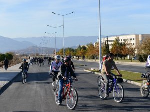 KSÜ ‘İki Teker, Obezite ve Kalbe Yeter’dedi