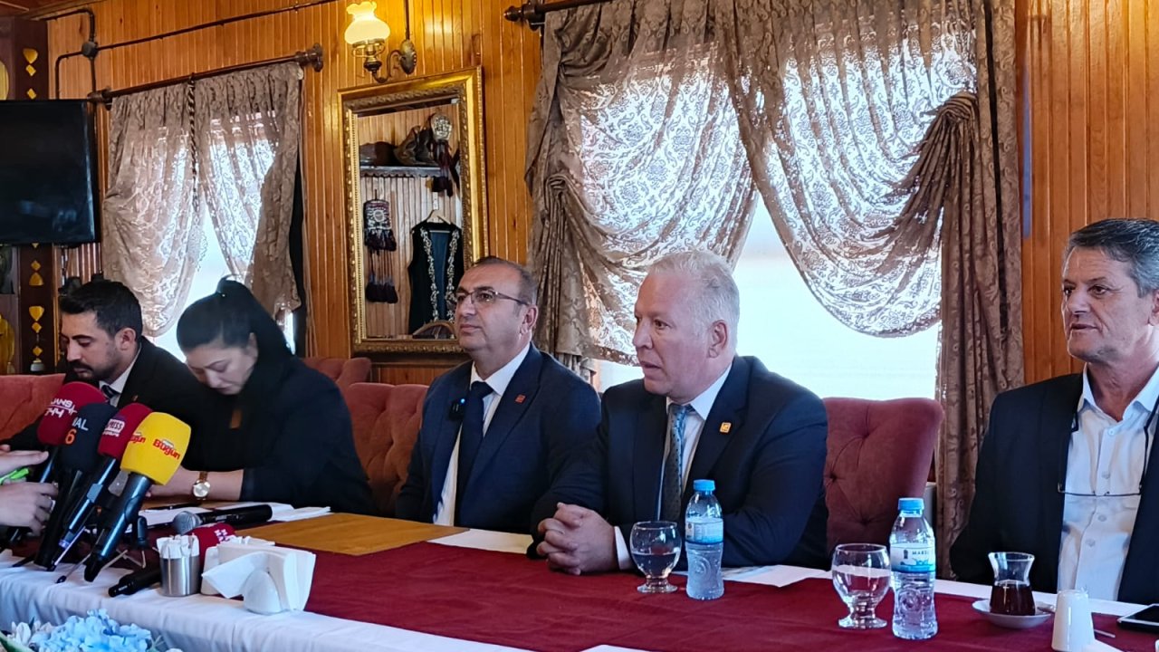 Ünal Ateş, Kahramanmaraş’ta Basınla Bir Araya Gelerek İl Başkanlığı Adaylığını Duyurdu