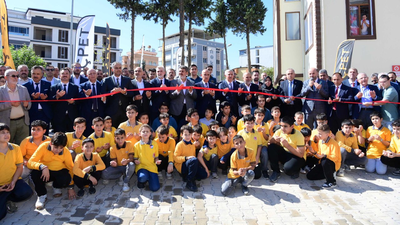 Hayırsever Koç Ailesinden Eğitime ve Maneviyata Büyük Katkı