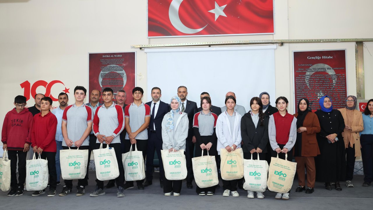 Onikişubat'tan Liselilere 'Gönülleri Giydiriyoruz' Desteği