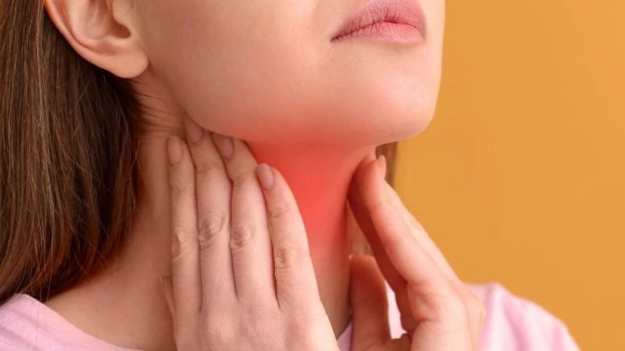 Tekrarlayan Boğaz Ağrısı Ciddi Hastalıkların Habercisi Olabilir