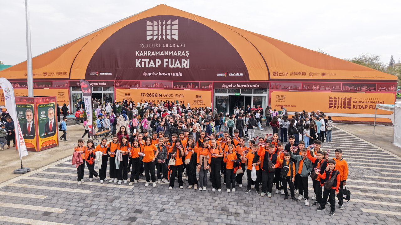 Ilıca’dan Gelen Öğrenciler Kitapların Büyülü Dünyasını Keşfetti