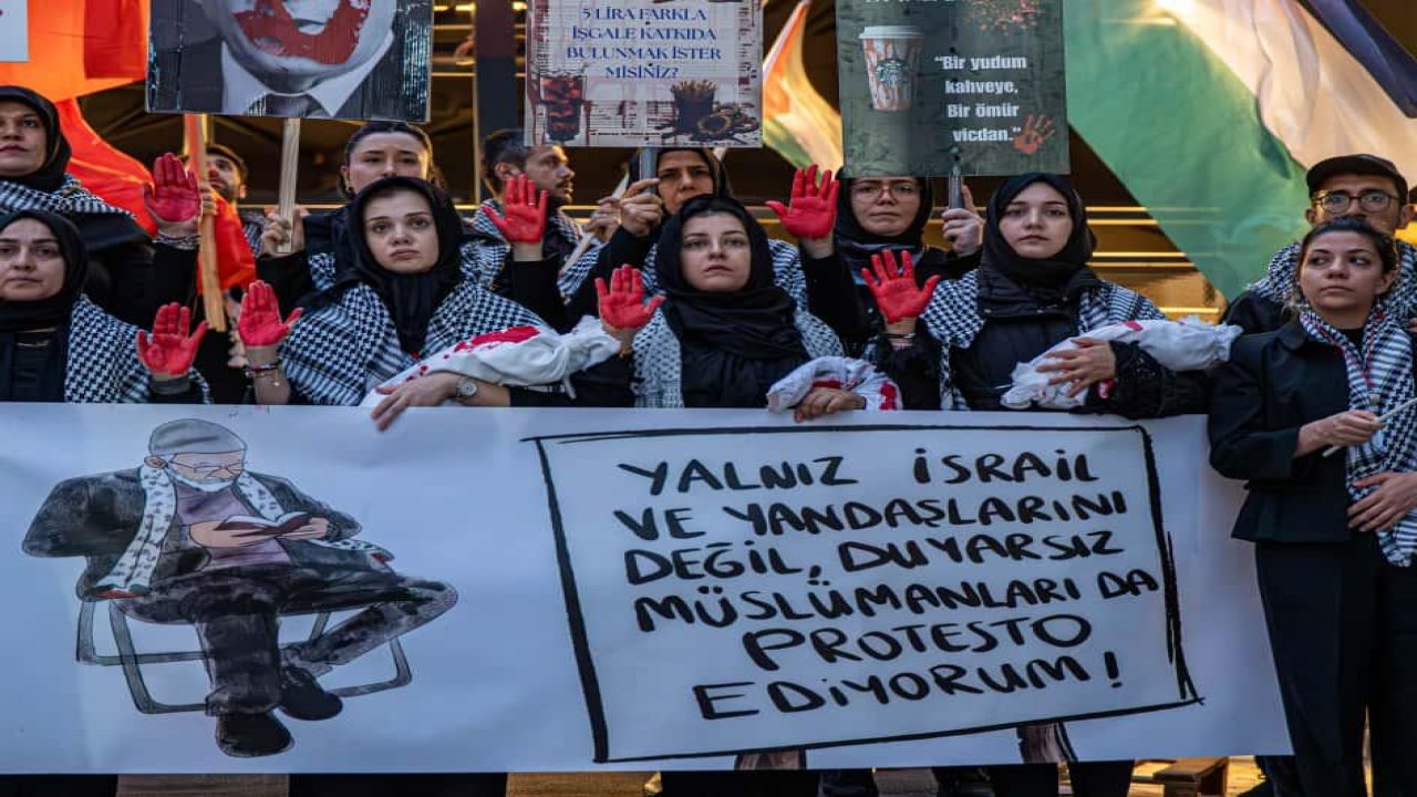 Kahramanmaraş’ta 30 Gündür Filistin İçin Sessiz Nöbet Sürüyor