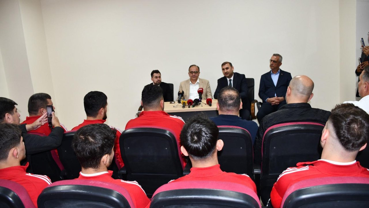 TGGF Başkan Vekili Şahin Hopur’dan Milli Takıma Moral Ziyareti