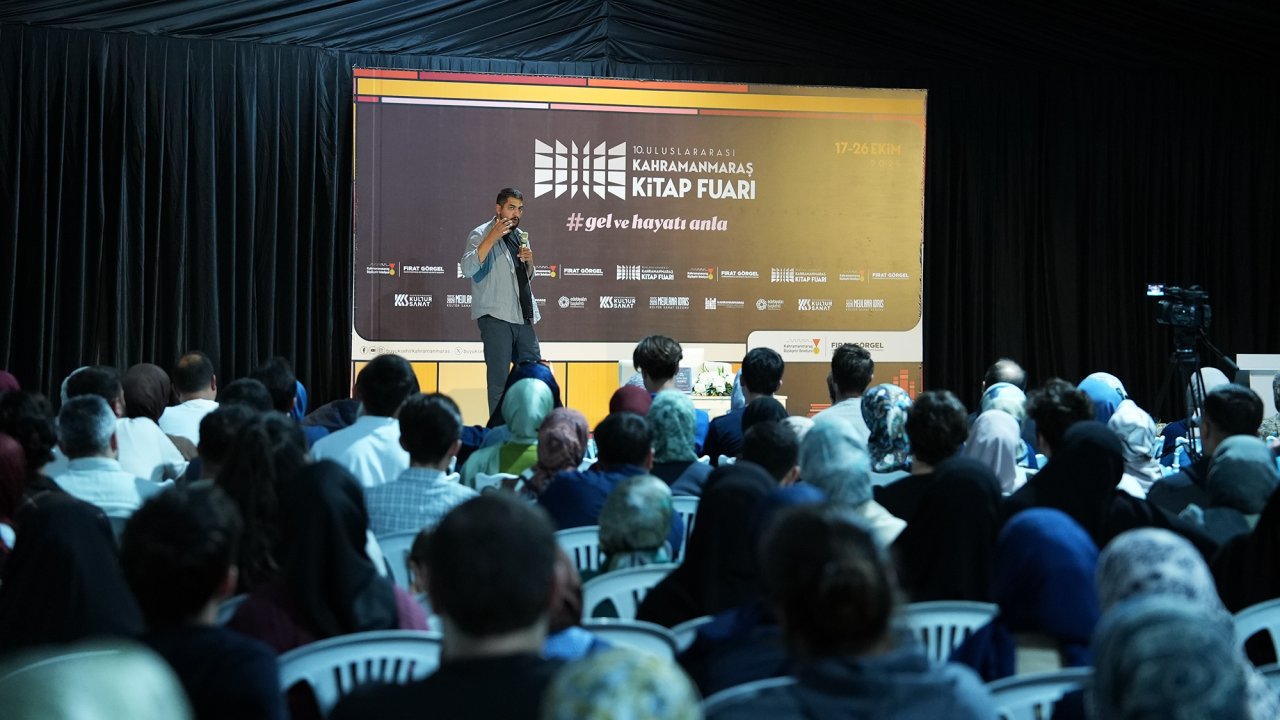 Kitap Fuarı, 9’uncu Gününde Altay Cem Meriç’i Ağırladı