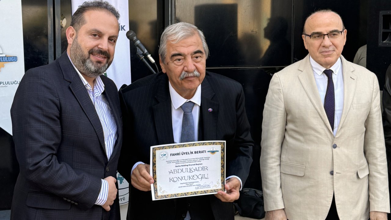 Konukoğlu’ndan Gençlere Yapay Zekâ ve Dönüşüm Mesajı