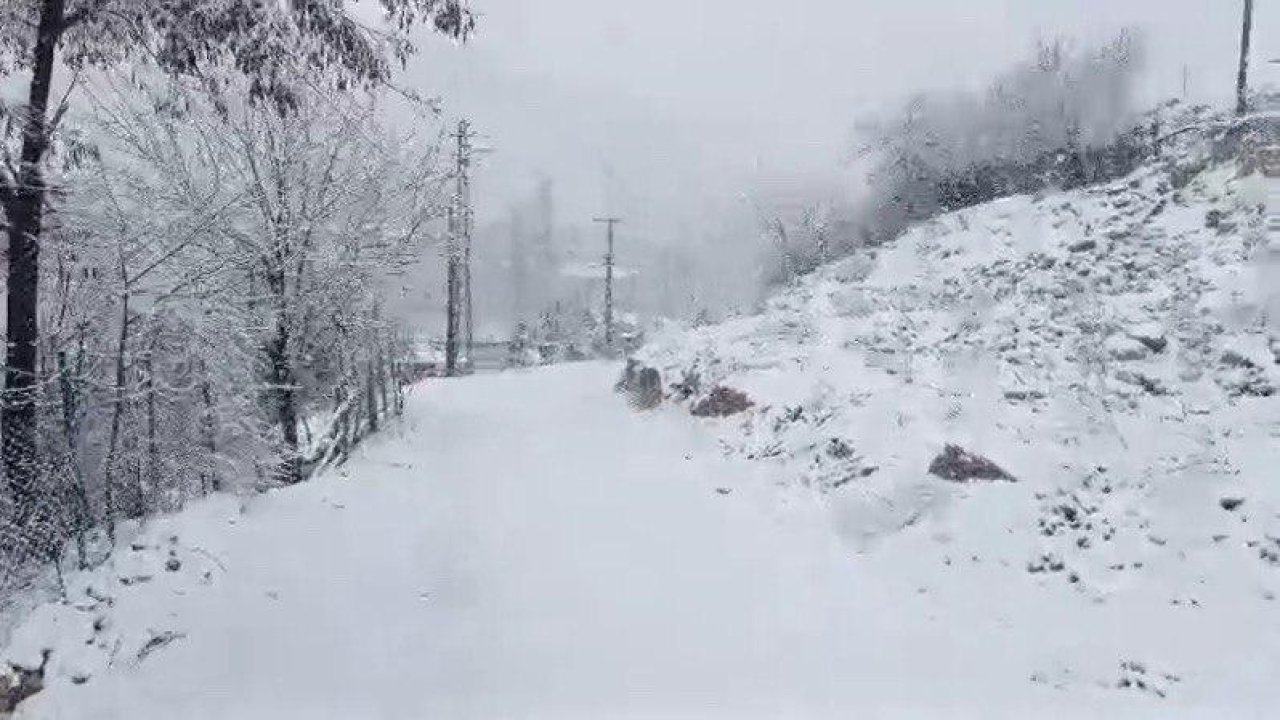 Kahramanmaraş’ta Kuzey İlçelerde Kar, Merkezde Sağanak Yağış