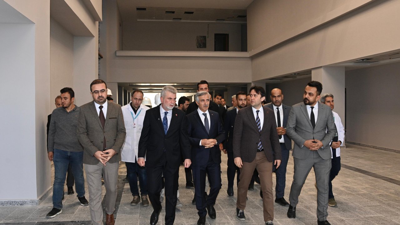 Başkan Görgel ve Vali Ünlüer, Ferhuş Sağlık Kompleksi’nde yürütülen çalışmaları yerinde inceledi