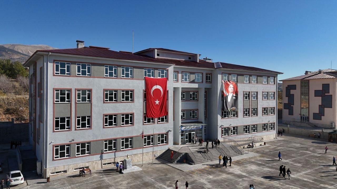 Kahramanmaraş’ta Deprem Sonrası 69 Yeni Okul Hizmete Açıldı