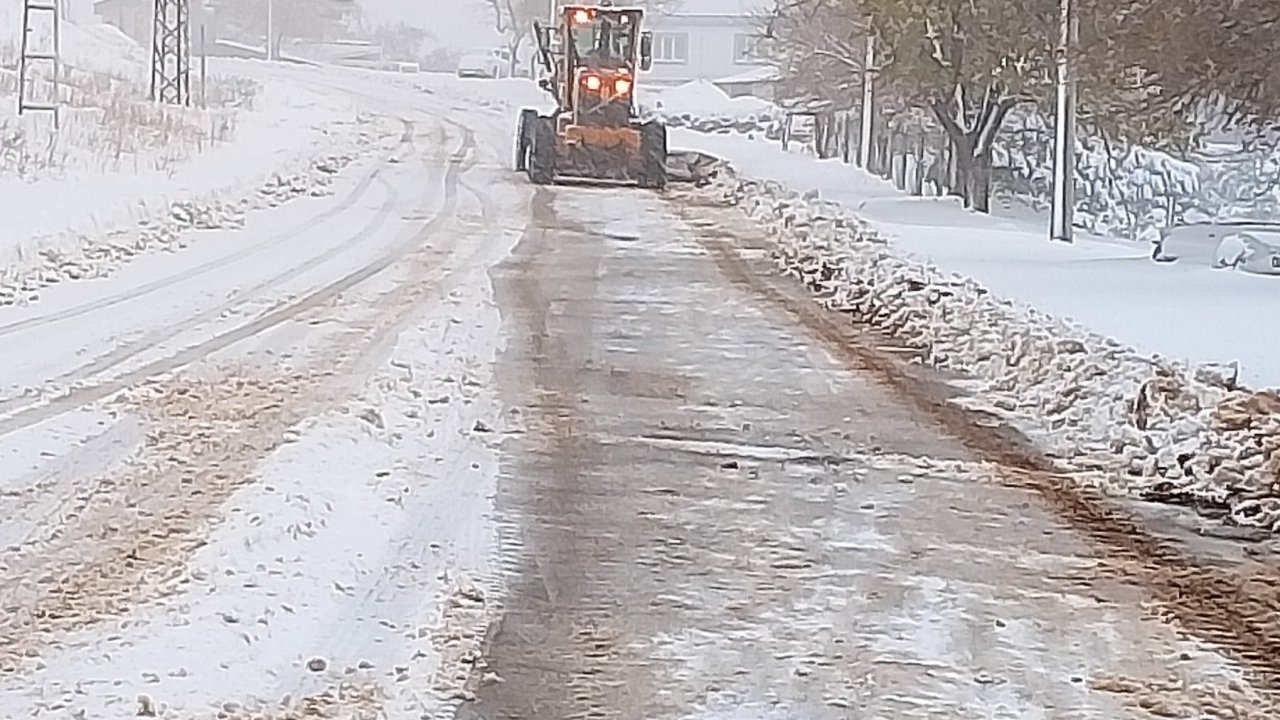 Onikişubat Belediyesi Karla Mücadelede Teyakkuzda