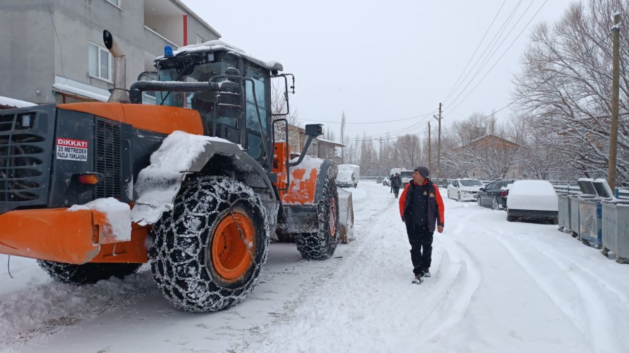 Kuzey İlçelerde Karla Mücadele 7/24 Sürdürülüyor