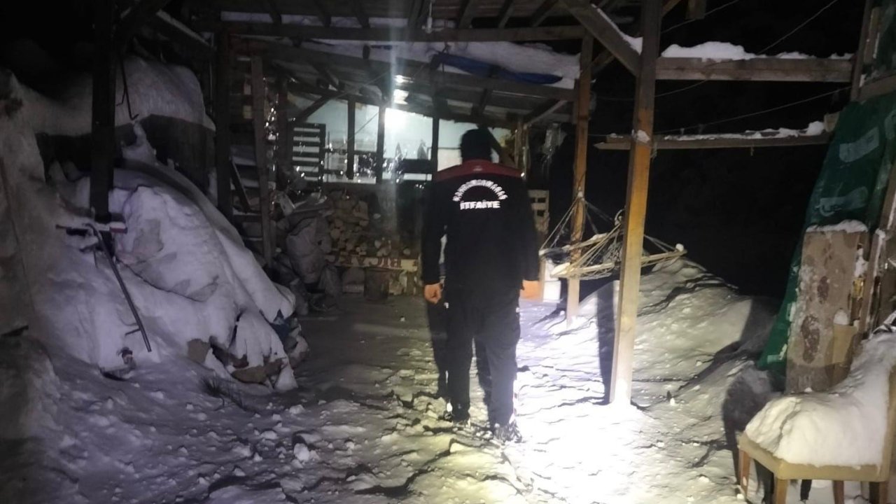 İtfaiye eri tam 500 metre sırtında taşıdı