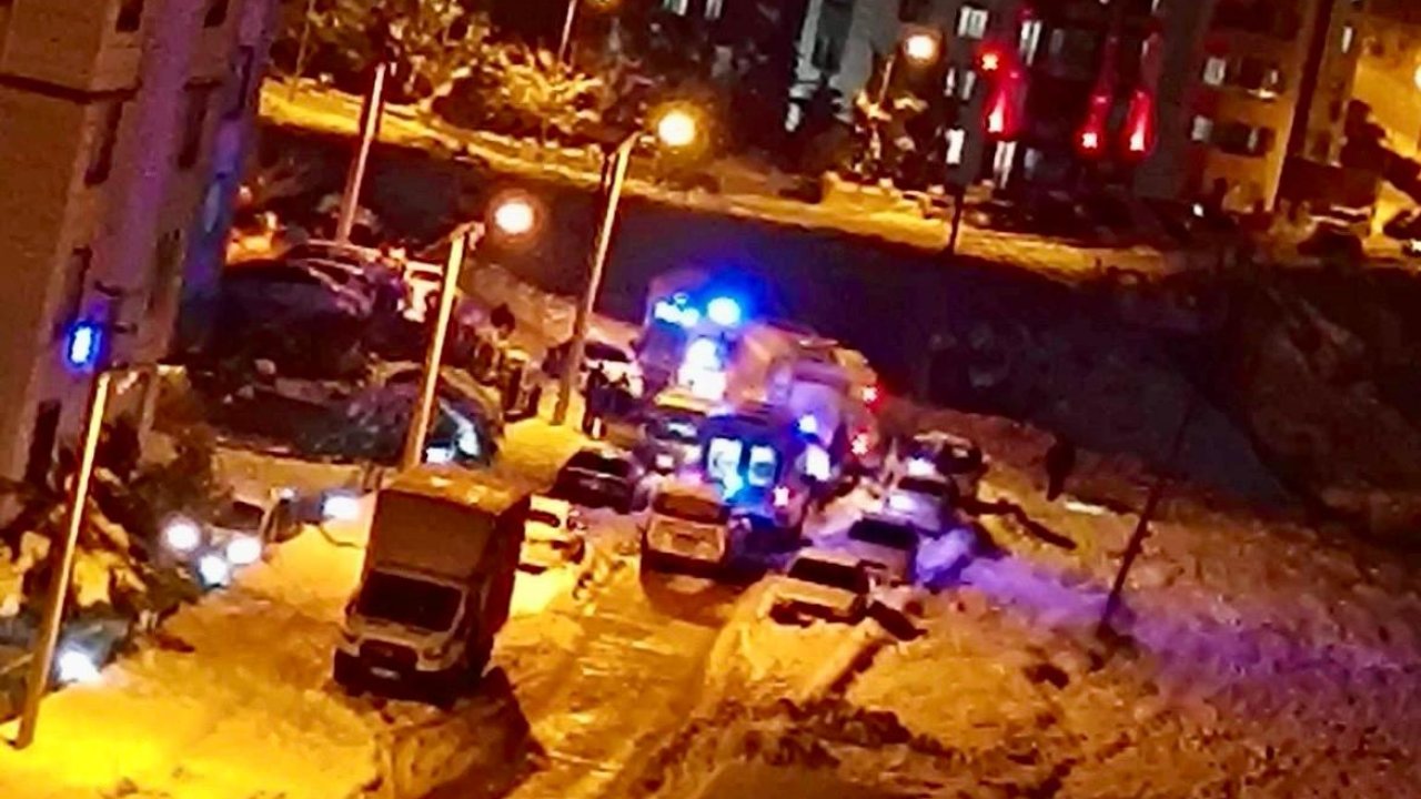 Kahramanmaraş’ta 15 Yaşındaki Genç Dördüncü Kattan Düştü