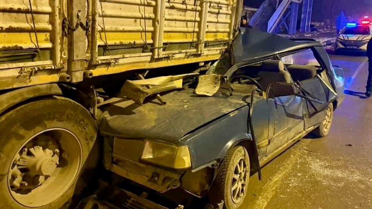 Kahramanmaraş’ta otomobil tıra arkadan çarptı3 yaralı