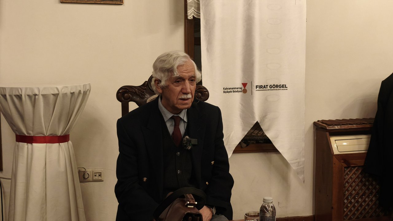 Yazar Gürlek’ten Edebiyat Tutkunlarına Anlamlı Söyleşi