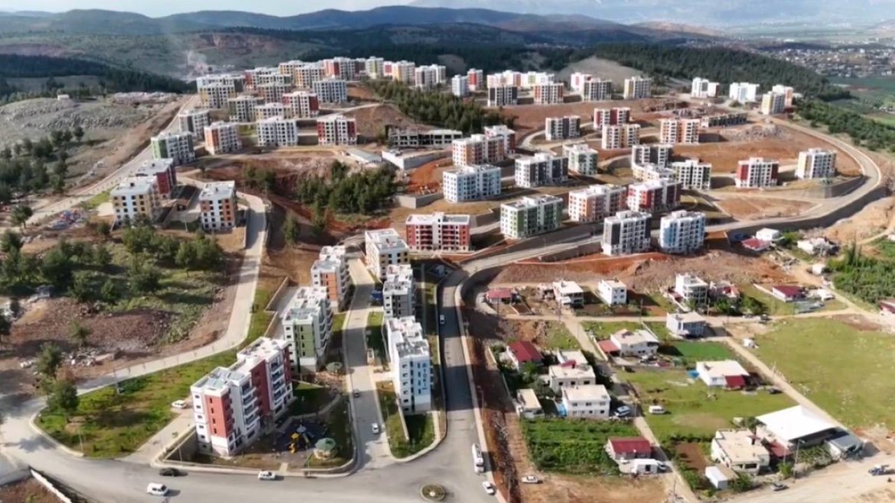 Türkoğlu’nda 3 Bin 844 Kalıcı Konut Hak Sahiplerine Teslim Edildi