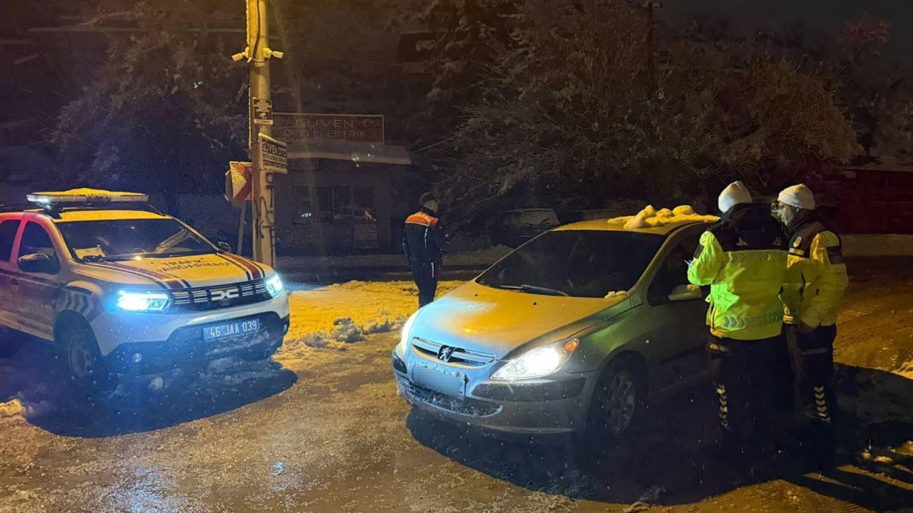 Kahramanmaraş jandarmadan sıkı denetim