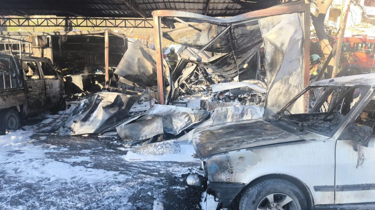 Kahramanmaraş’ta konteyner yangını korkuttu