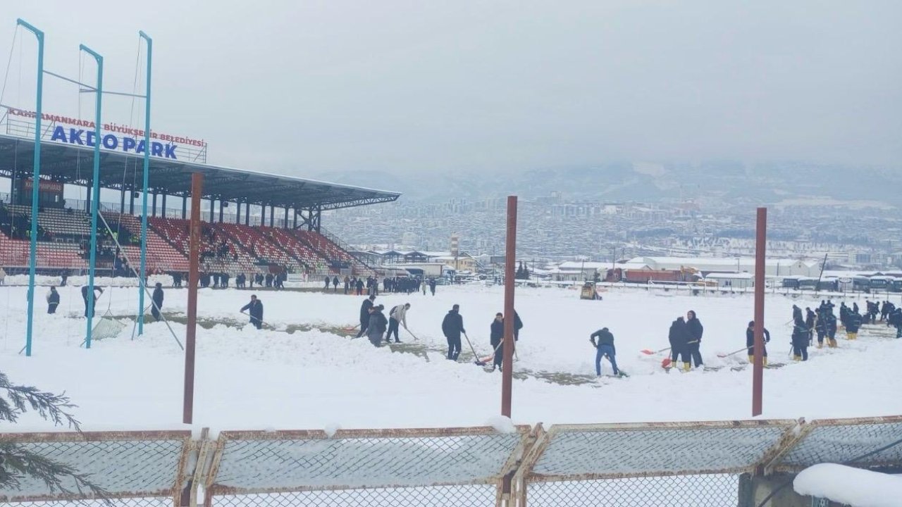 Kahramanmaraş’ta Kar Engeli İstiklalspor – 1461 Trabzon FK Maçı Ertelendi